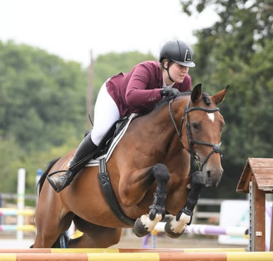 “Hydration Heroes: The Crucial Role of Electrolytes in Keeping Your Horse Thriving!”
